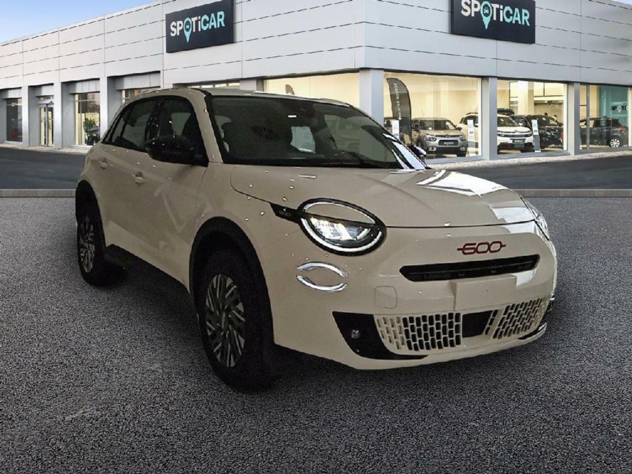 fiat 600 2024 / foto grande (3)