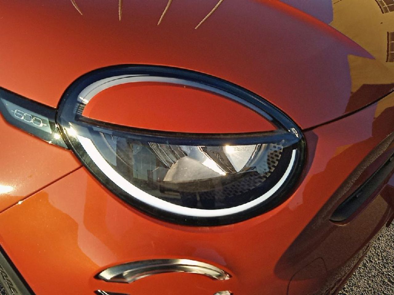 Fiat 500 NUEVO 600 MHEV 1.2 74KW 100CV DDCT - foto 16