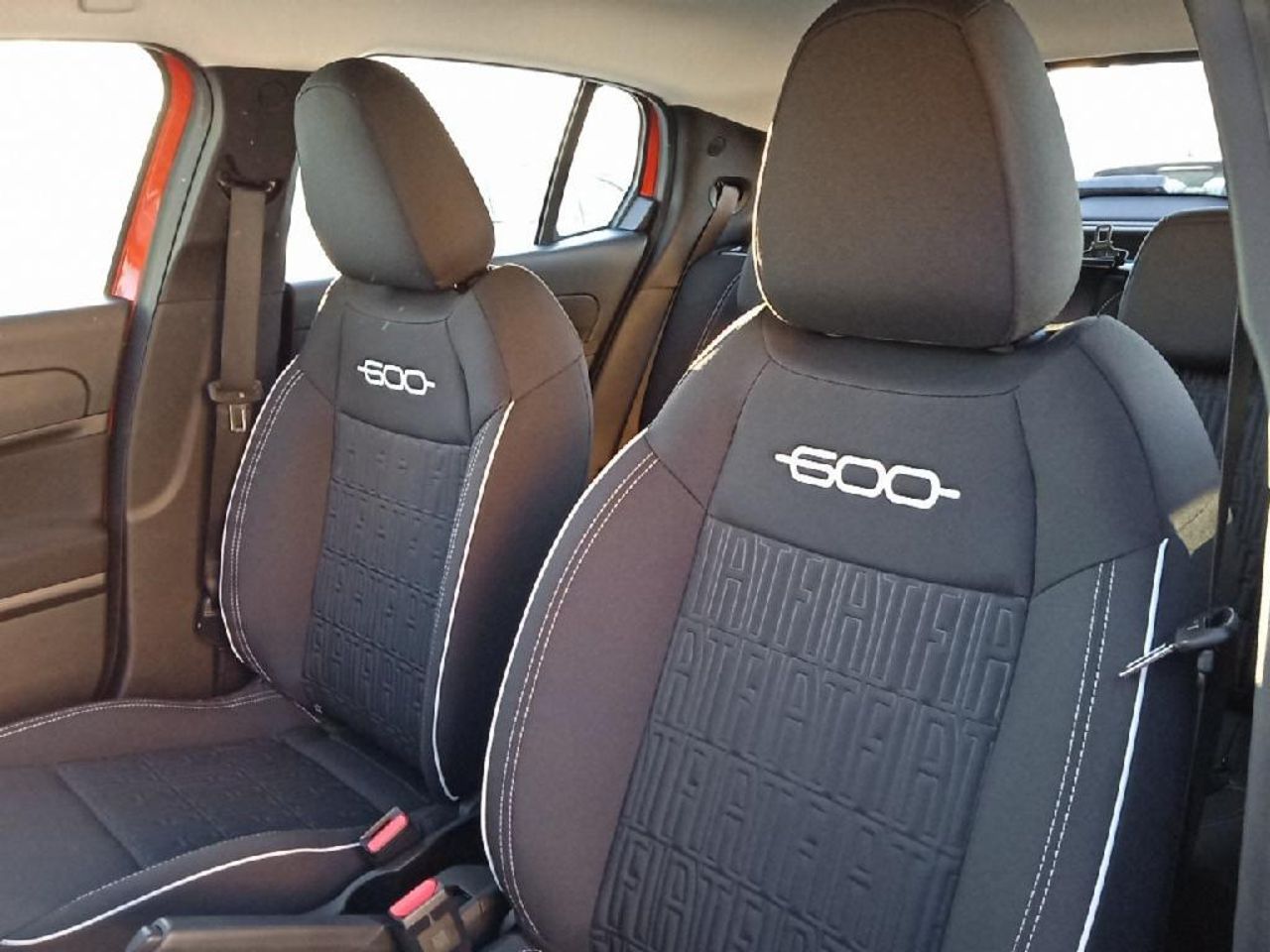 Fiat 500 NUEVO 600 MHEV 1.2 74KW 100CV DDCT - foto 11