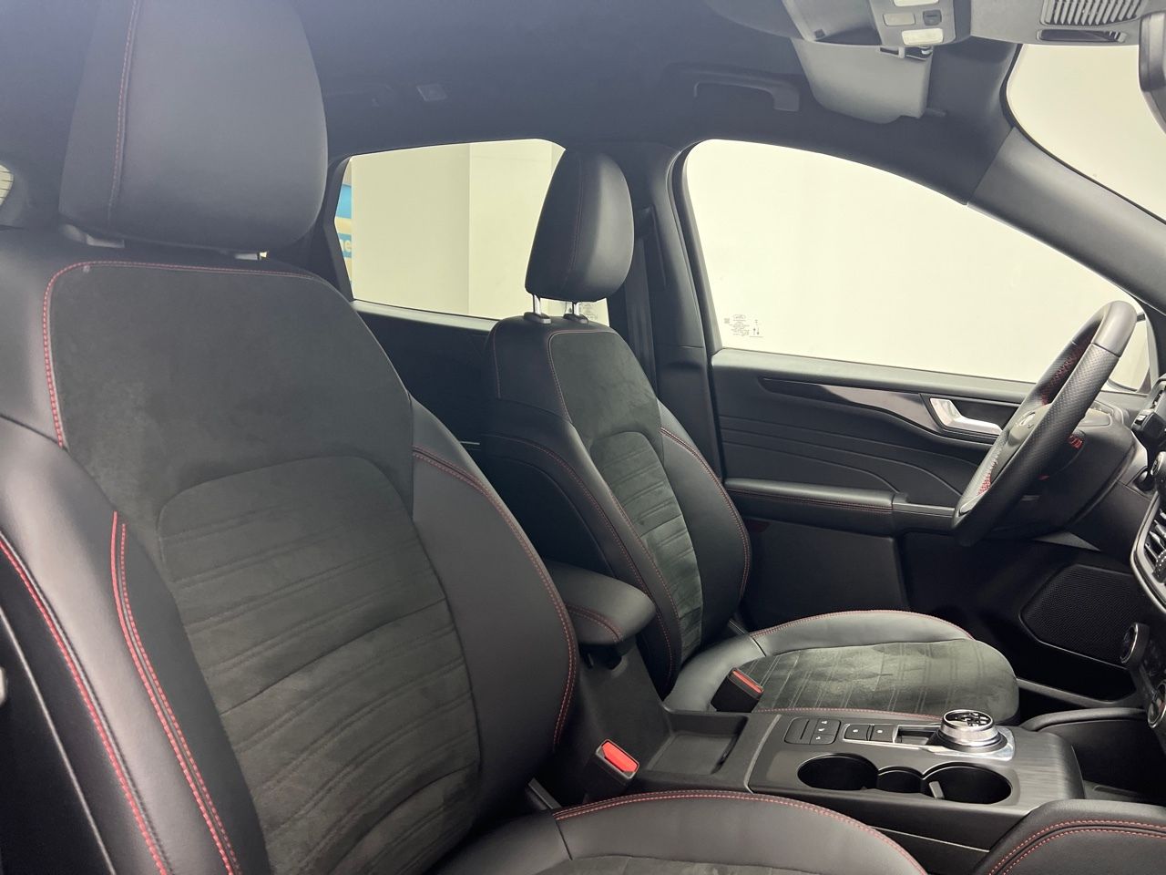 Ford Kuga FHEV 2.5 ST-LINE X AUTO 190CV 5P - foto 22