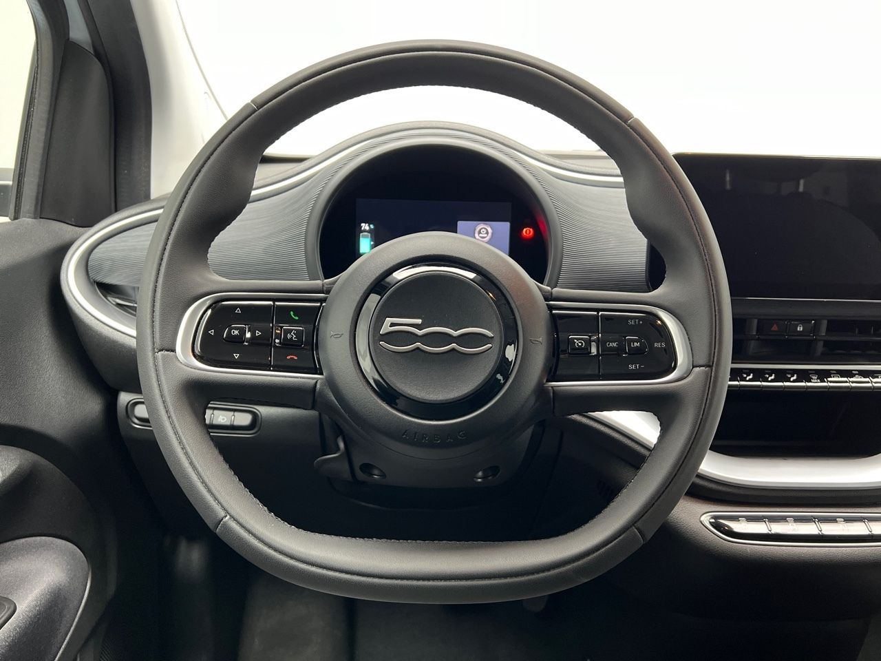 Fiat 500 BEV 42KWH ICON 118CV 3P - foto 14