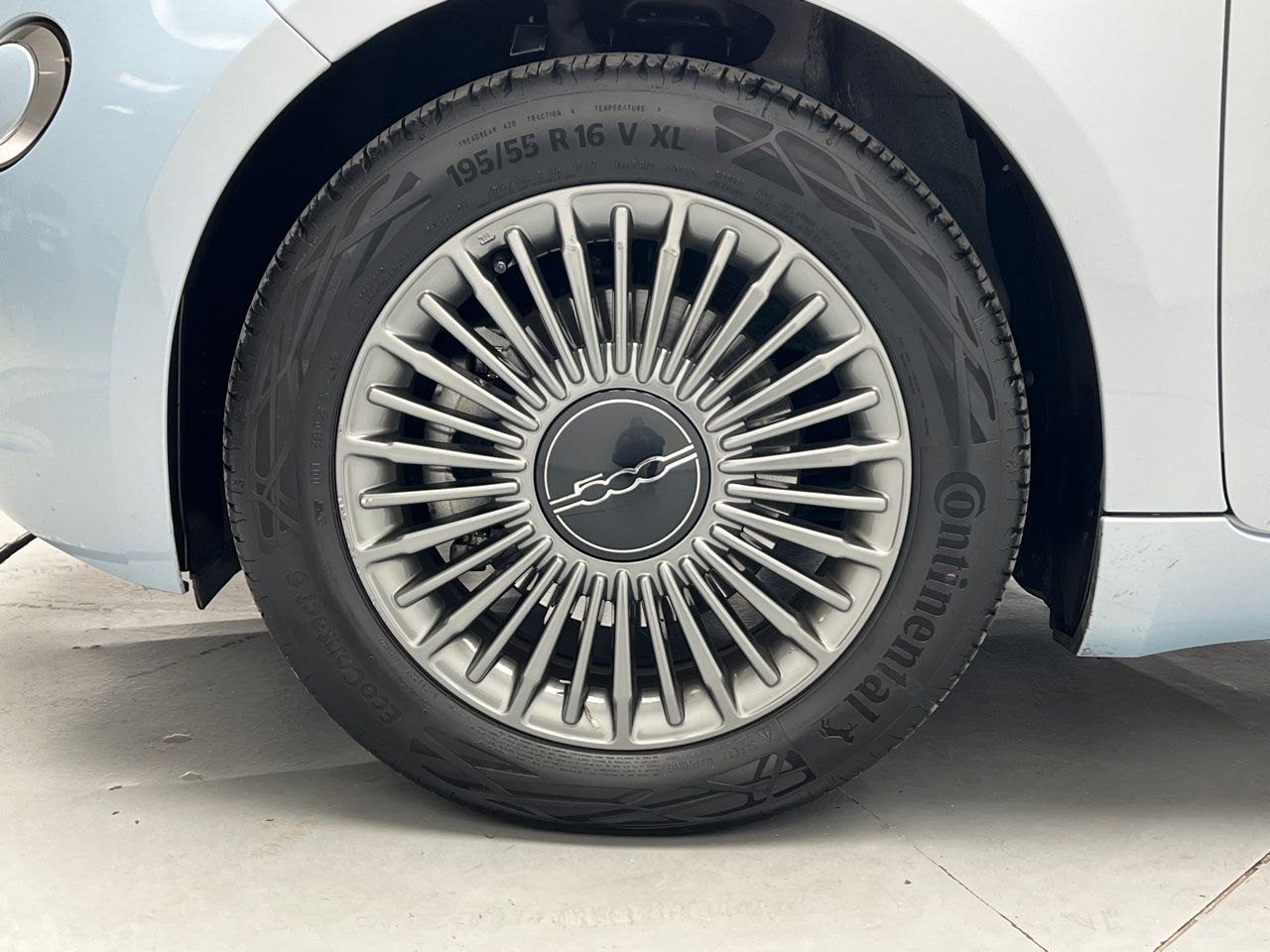 Fiat 500 BEV 42KWH ICON 118CV 3P - foto 11