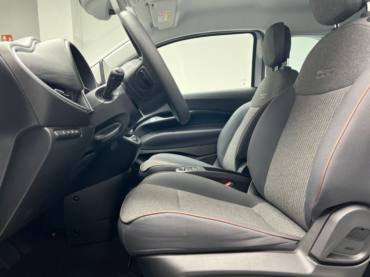 Fiat 500 BEV 42KWH ICON 118CV 3P - foto 25