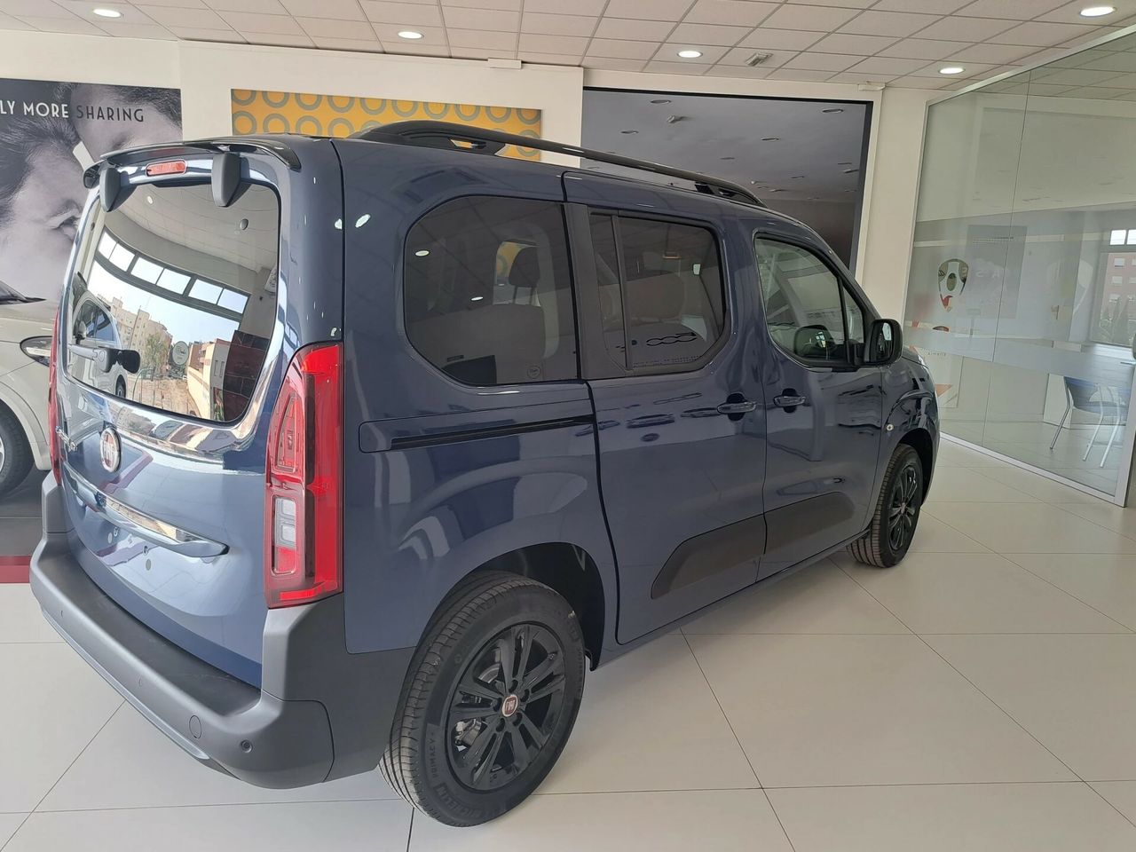 Fiat Doblo E-DOBLO BEV LAUNCH EDITION 136CV 5P - foto 2