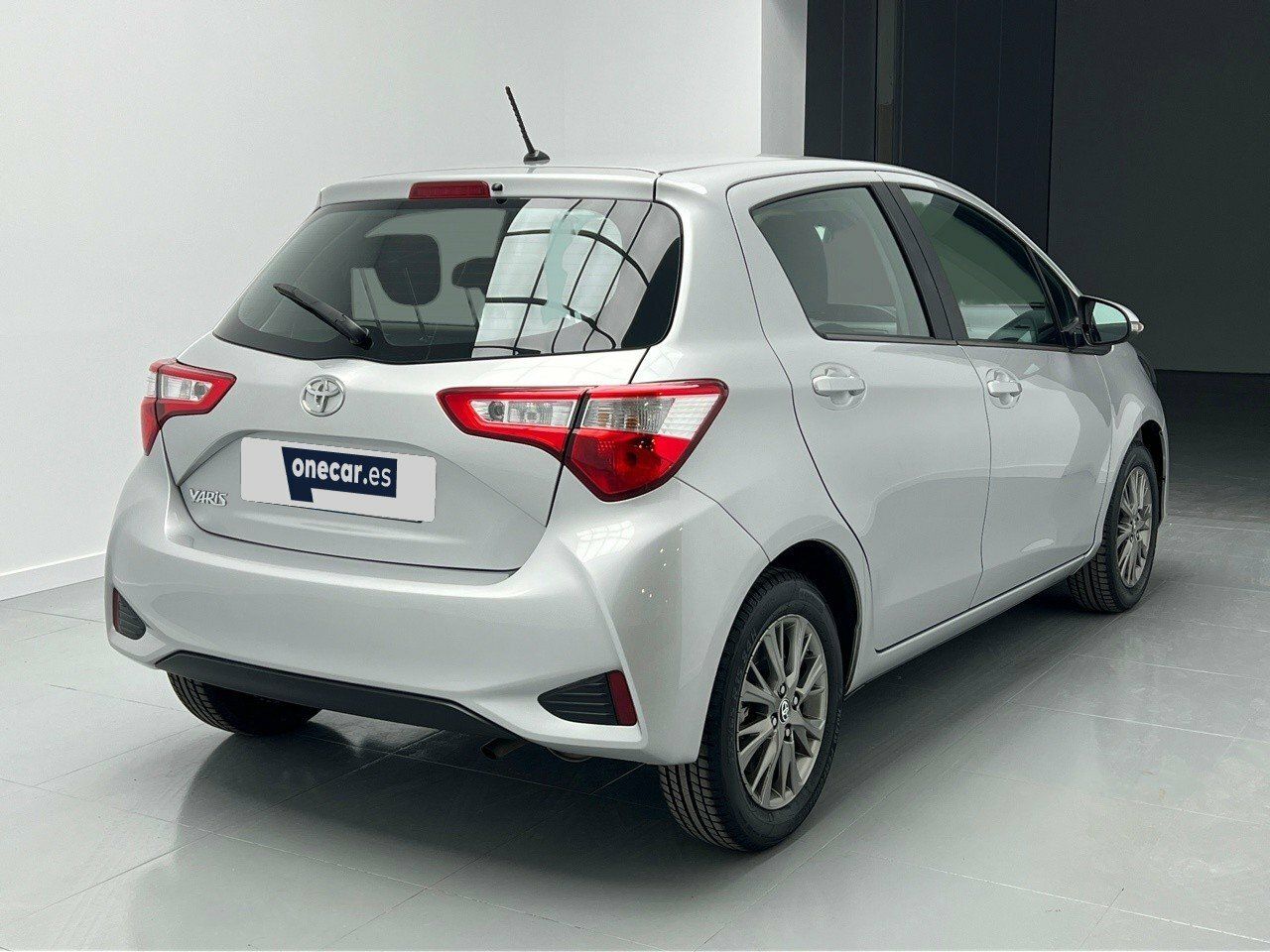 toyota yaris 2020 / foto grande (2)