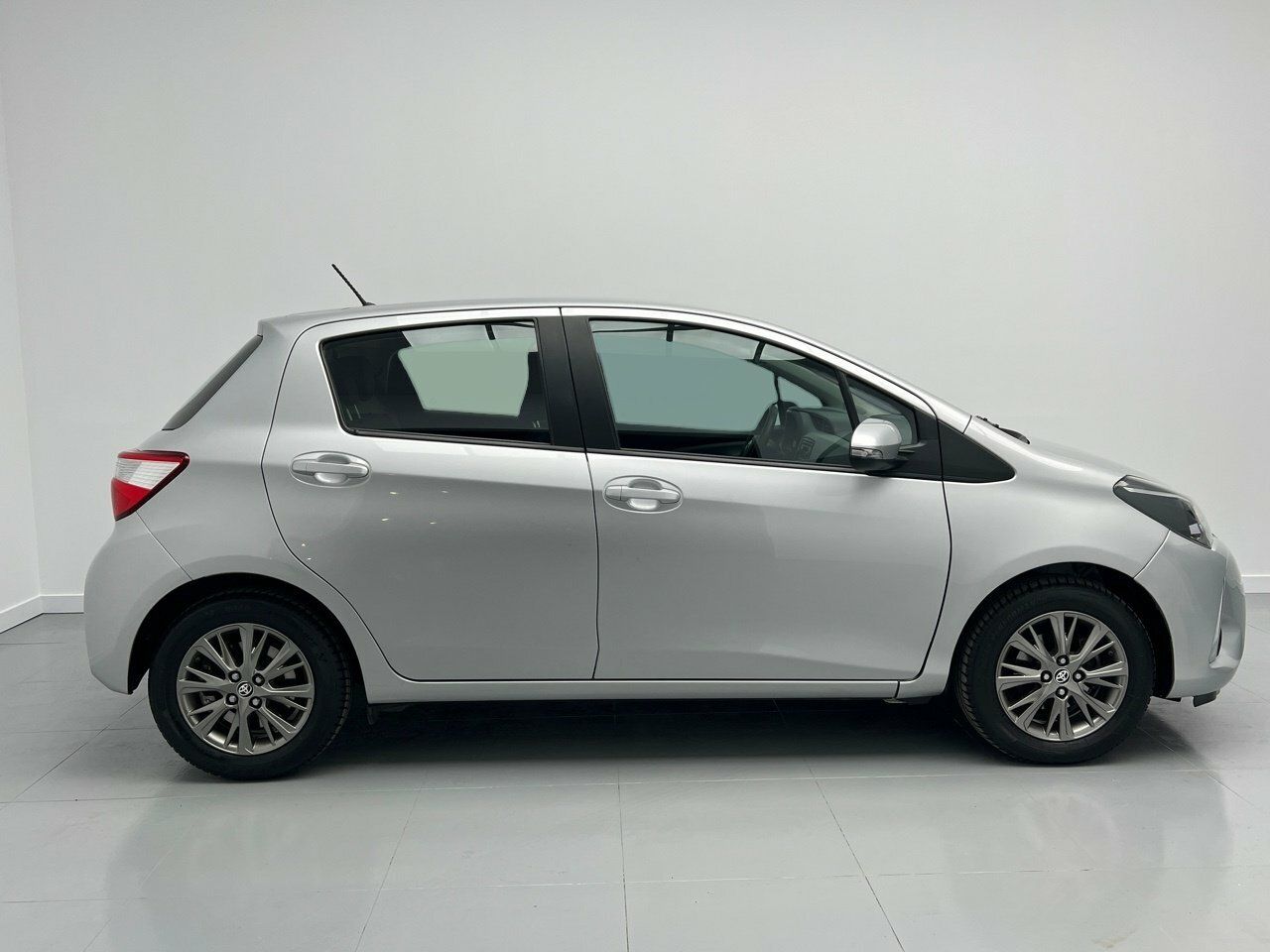 toyota yaris 2020 / foto grande (3)