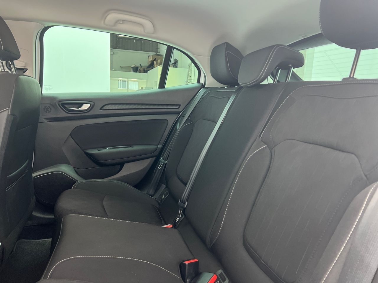 Renault Megane 1.3 TCE LIMITED 115CV 5P - foto 24