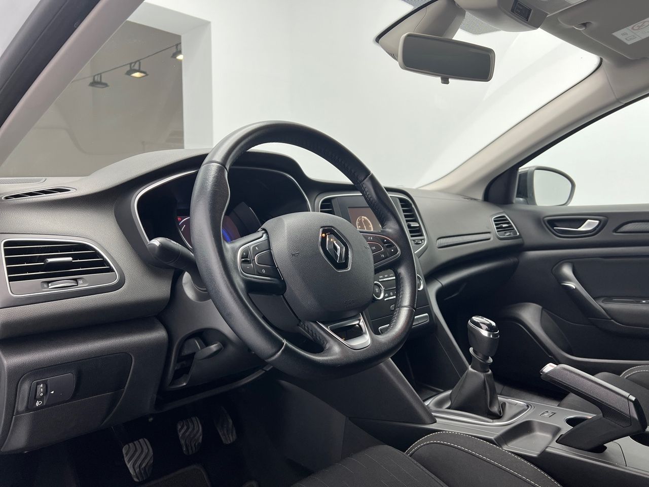 Renault Megane 1.3 TCE LIMITED 115CV 5P - foto 22