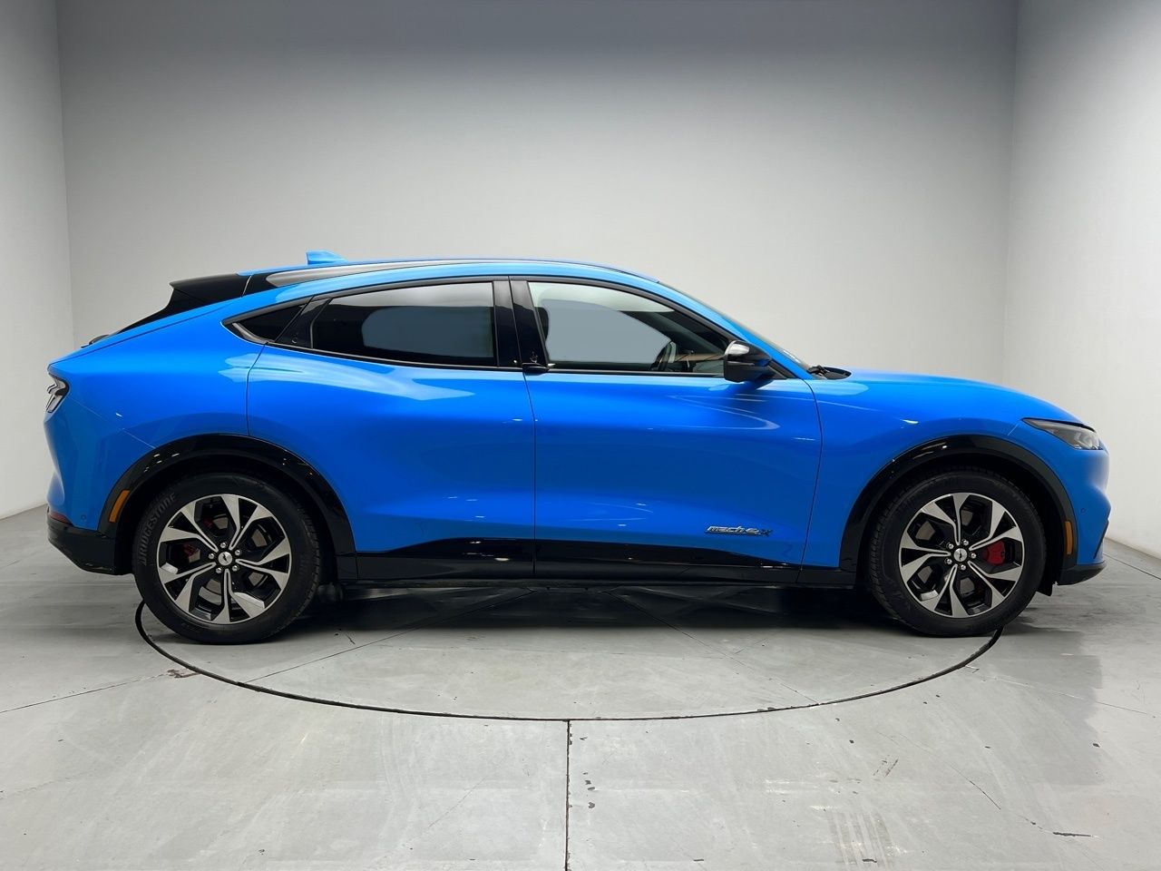 ford mustang match-e 2022 / foto grande (3)