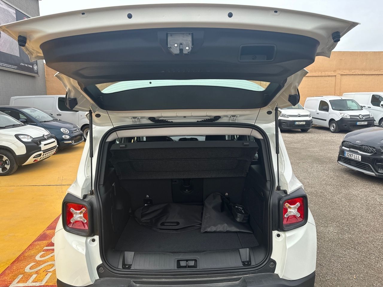 Jeep Renegade PHEV 1.3 LIMITED AUTO 4WD 190CV 5P - foto 25