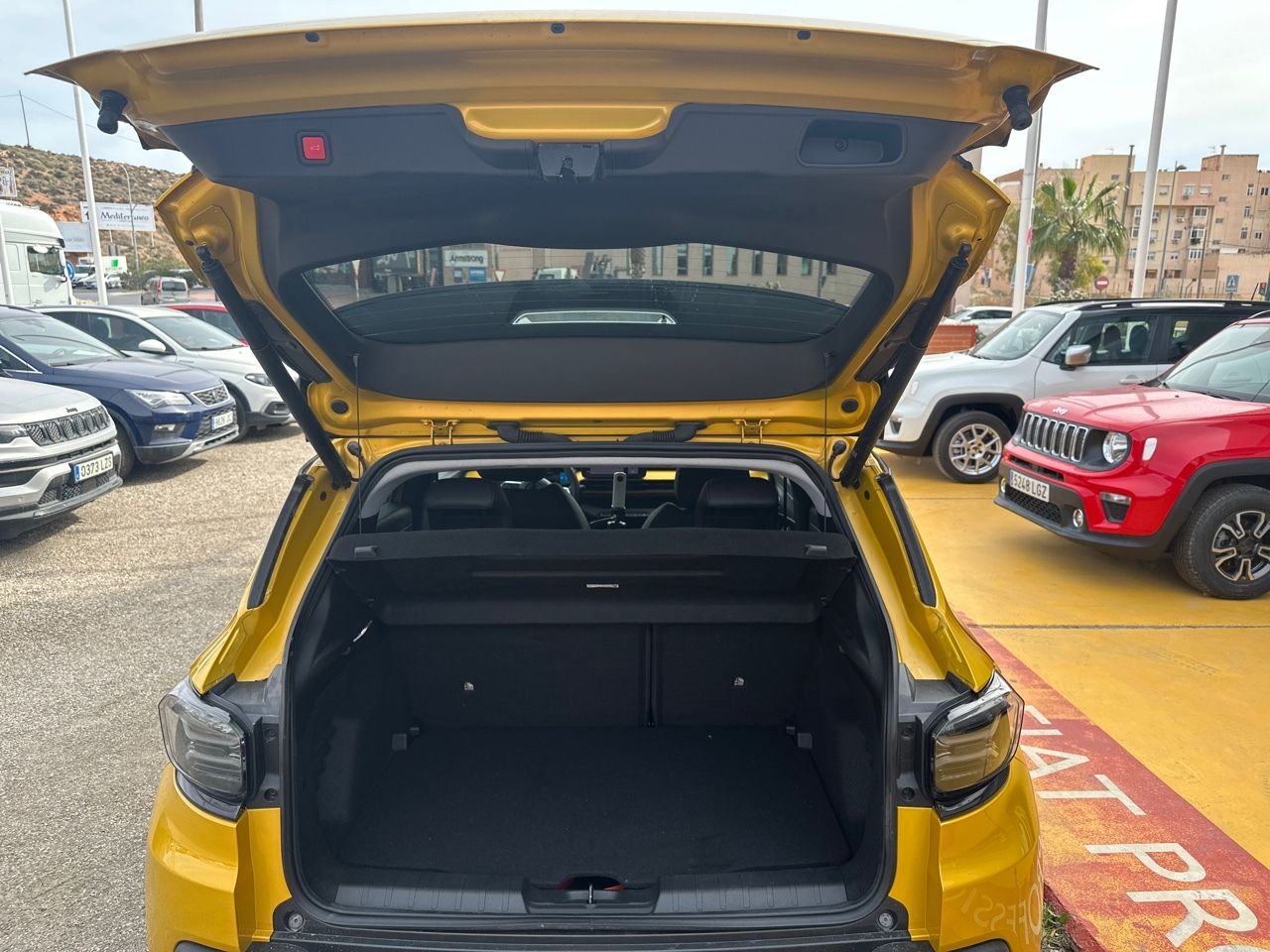 Jeep Avenger BEV SUMMIT 156CV 5P - foto 25