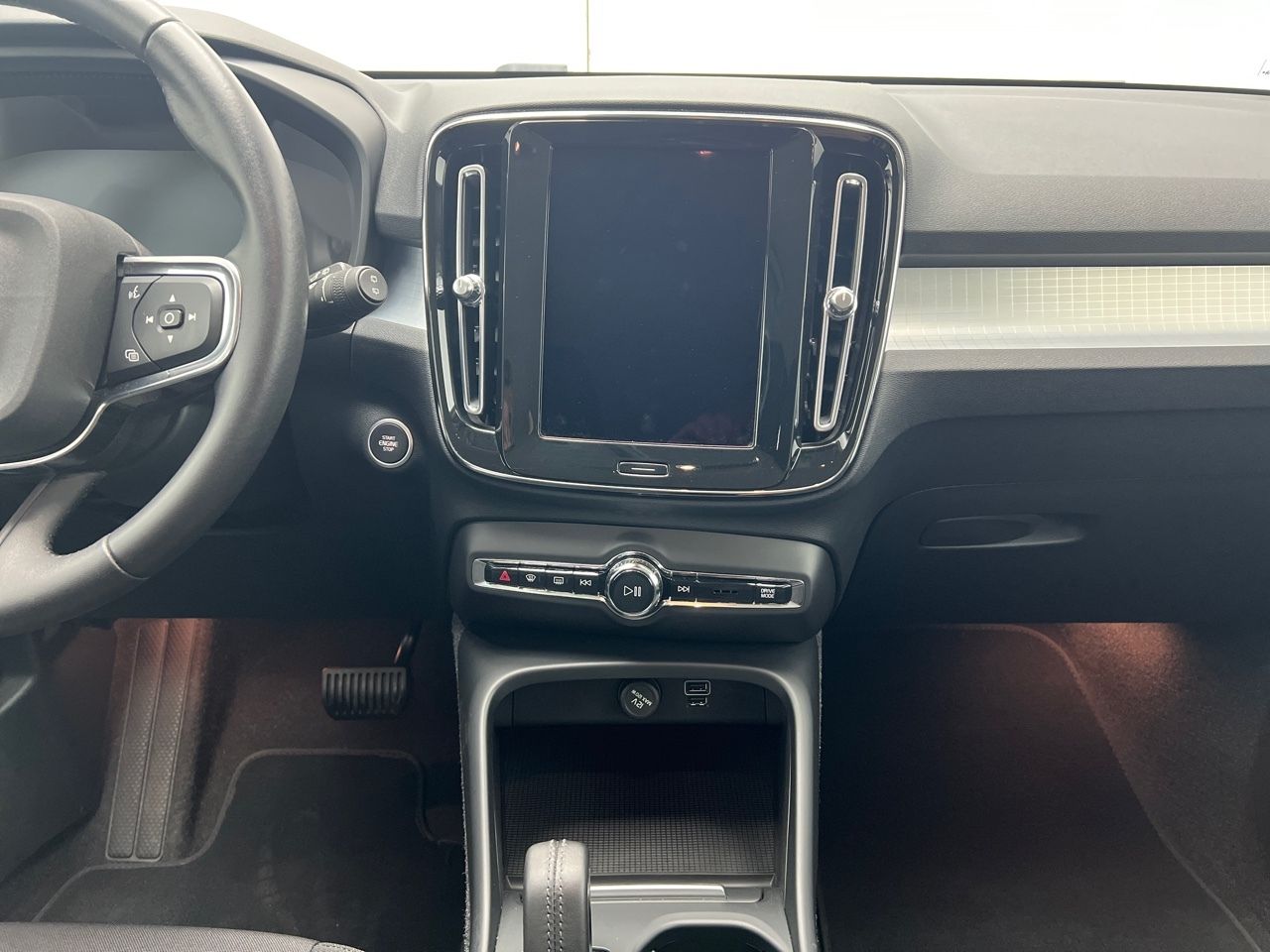 Volvo XC40 1.5 T2 MOMENTUM PRO AUTO 129CV 5P - foto 16