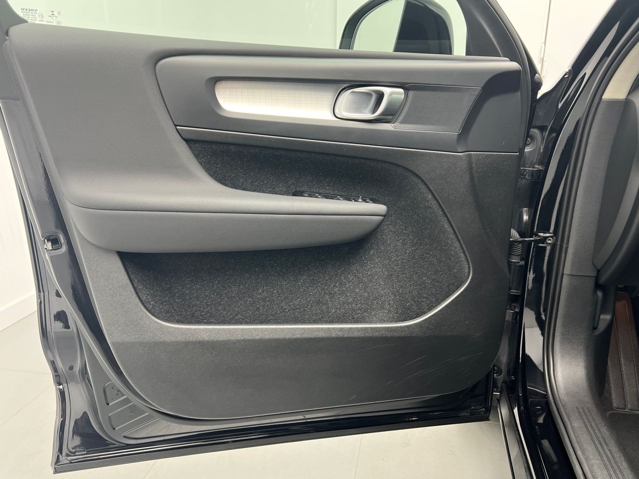 Volvo XC40 1.5 T2 MOMENTUM PRO AUTO 129CV 5P - foto 20