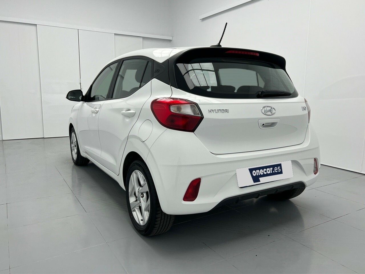 Hyundai i10 1.0 KLASS 67CV 5P - foto 8