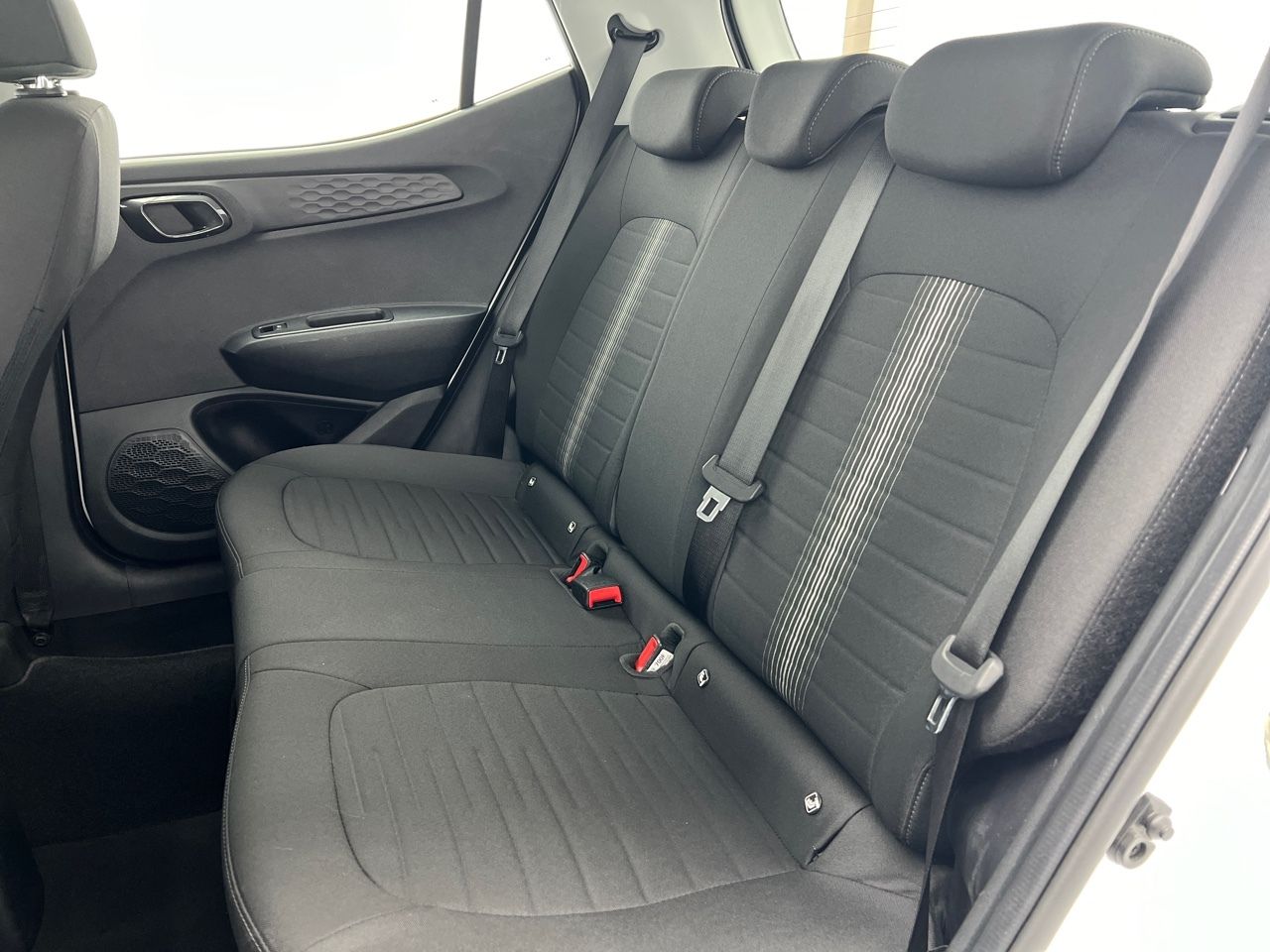 Hyundai i10 1.0 KLASS 67CV 5P - foto 23