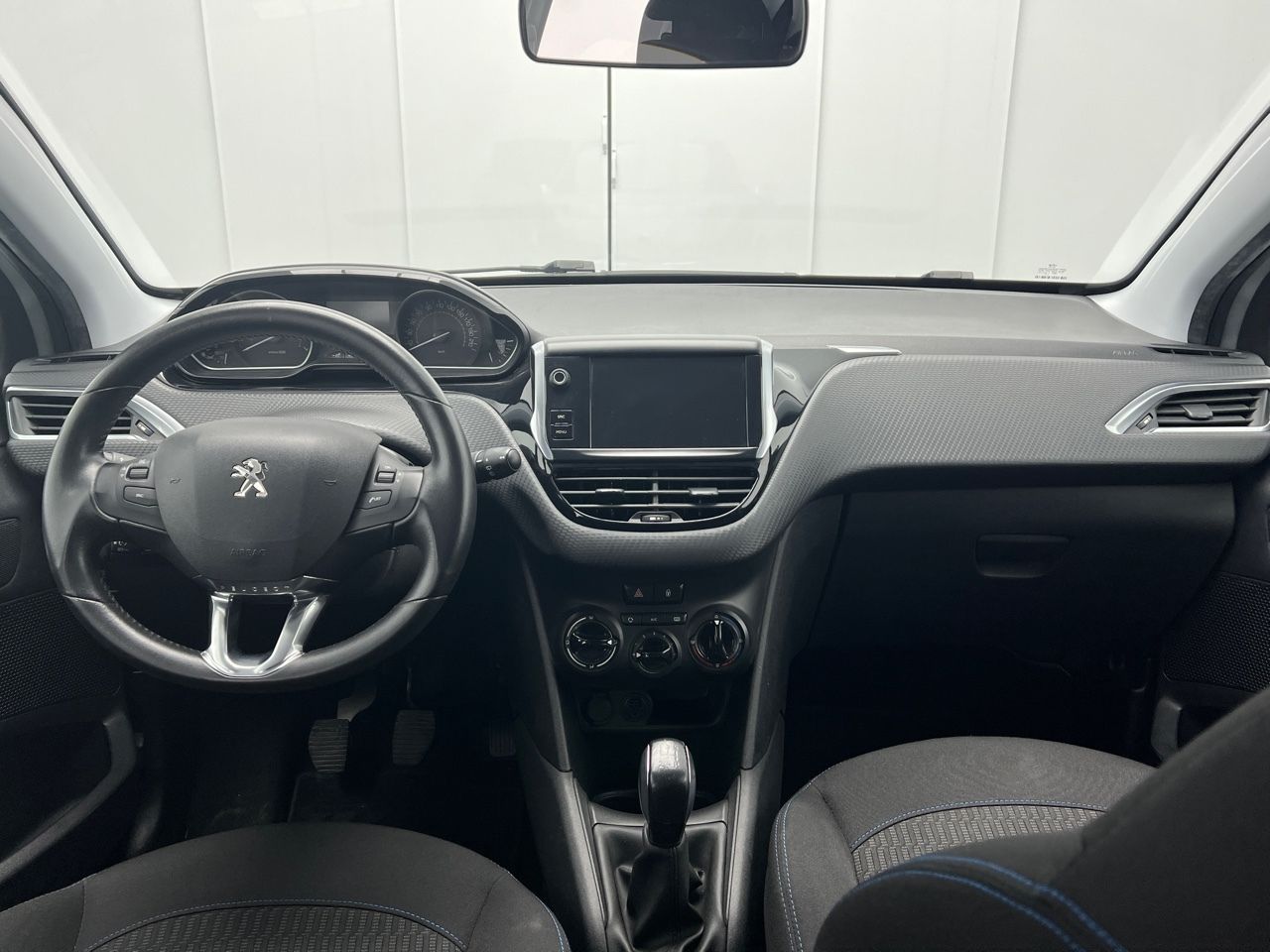 Peugeot 208 1.2L PURETECH STYLE 82CV 5P - foto 13