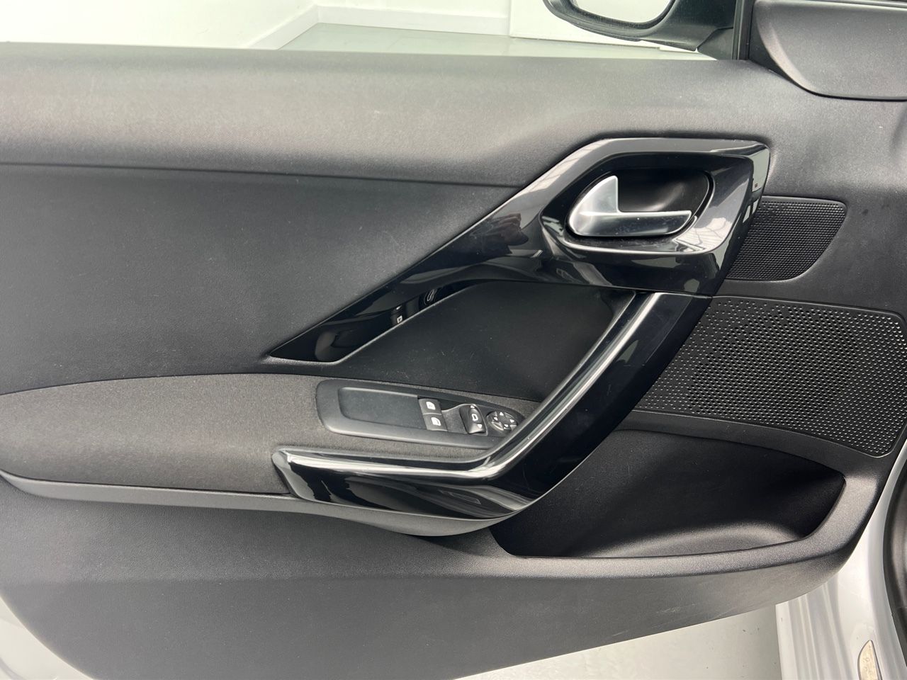 Peugeot 208 1.2L PURETECH STYLE 82CV 5P - foto 21