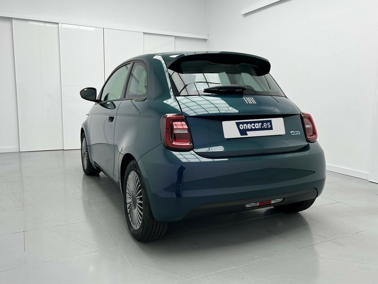 Fiat 500 BEV 42KWH ICON 118CV 3P - foto 8