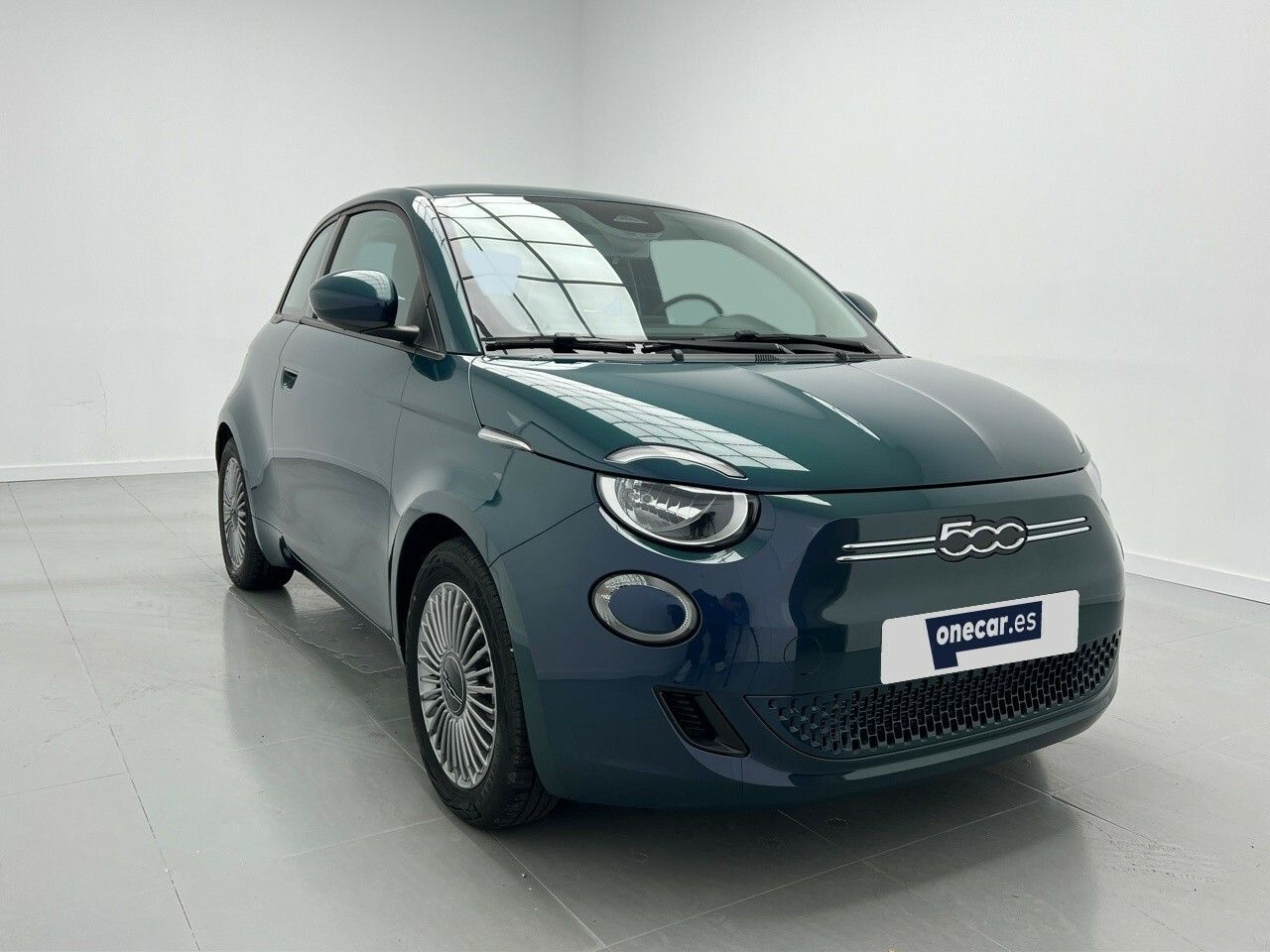 Fiat 500 BEV 42KWH ICON 118CV 3P - foto 9
