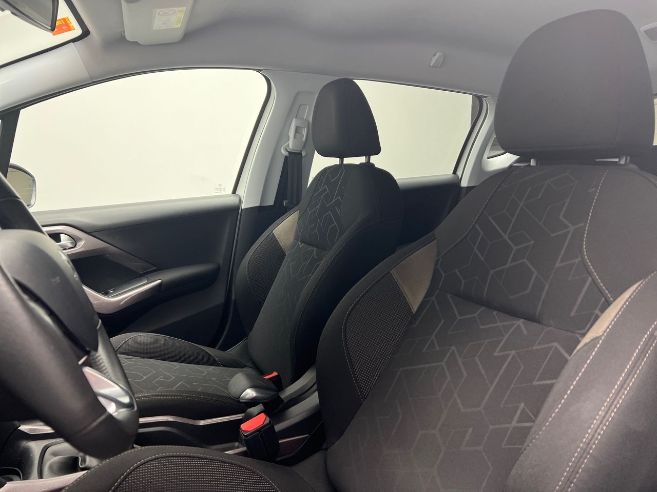 Peugeot 2008 1.6 BLUEHDI STYLE 100CV 5P - foto 24