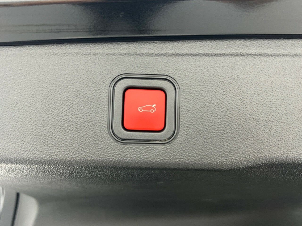 Jeep Avenger BEV SUMMIT 156CV 5P - foto 28