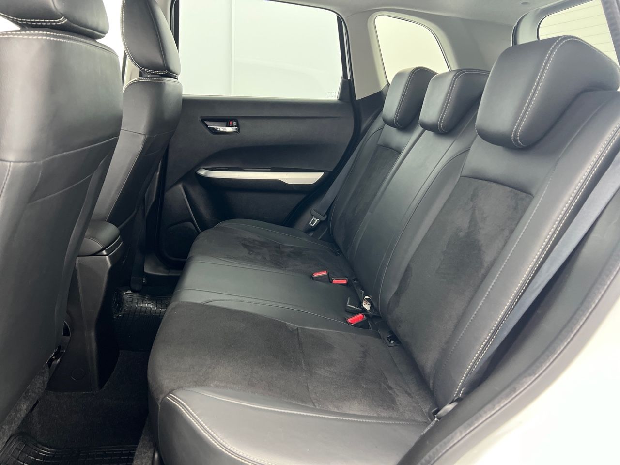 Suzuki Vitara 1.6 DDIS GLX 4WD 120CV 5P - foto 27
