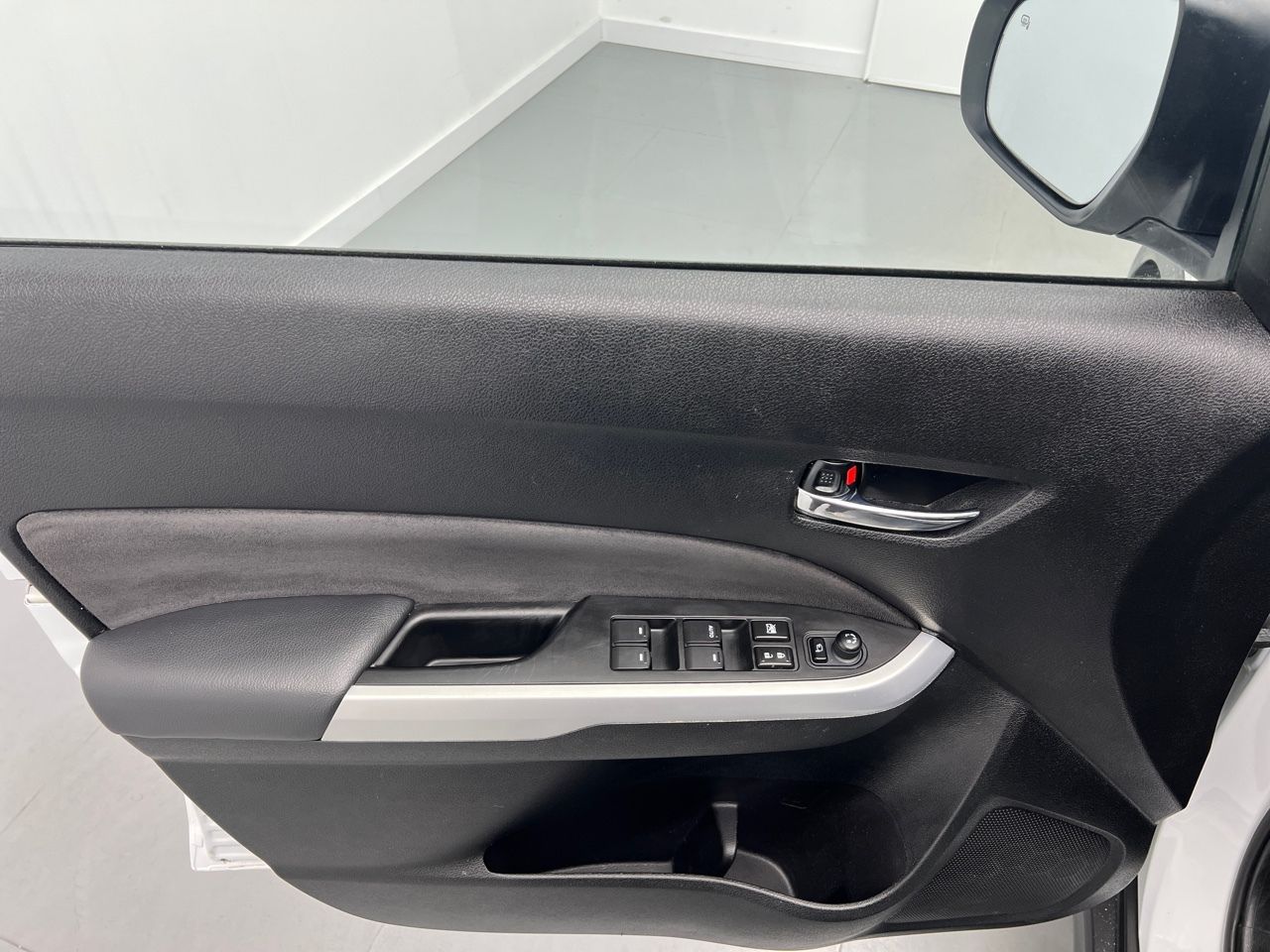 Suzuki Vitara 1.6 DDIS GLX 4WD 120CV 5P - foto 23