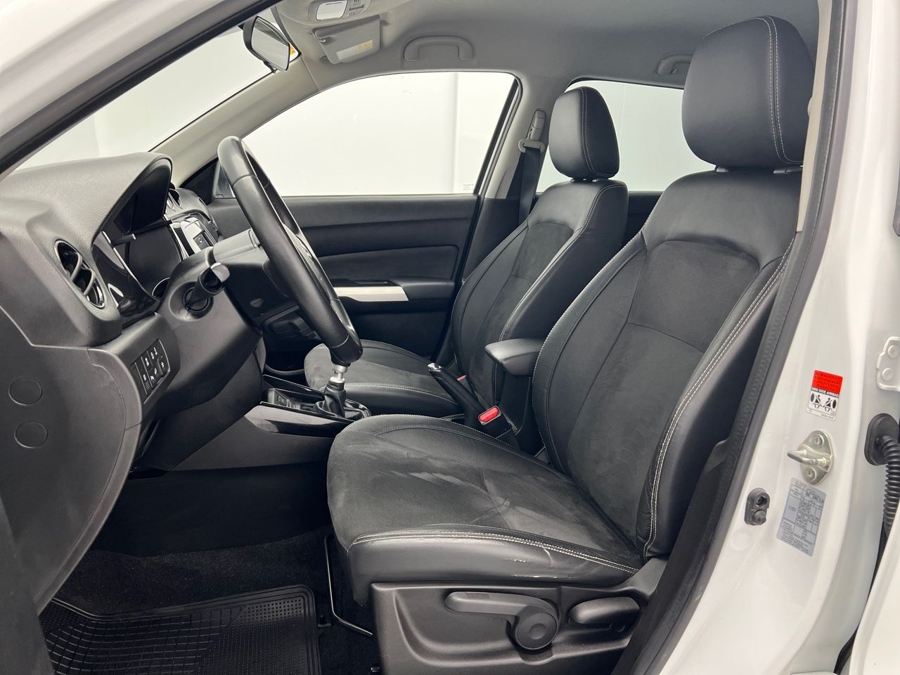 Suzuki Vitara 1.6 DDIS GLX 4WD 120CV 5P - foto 26