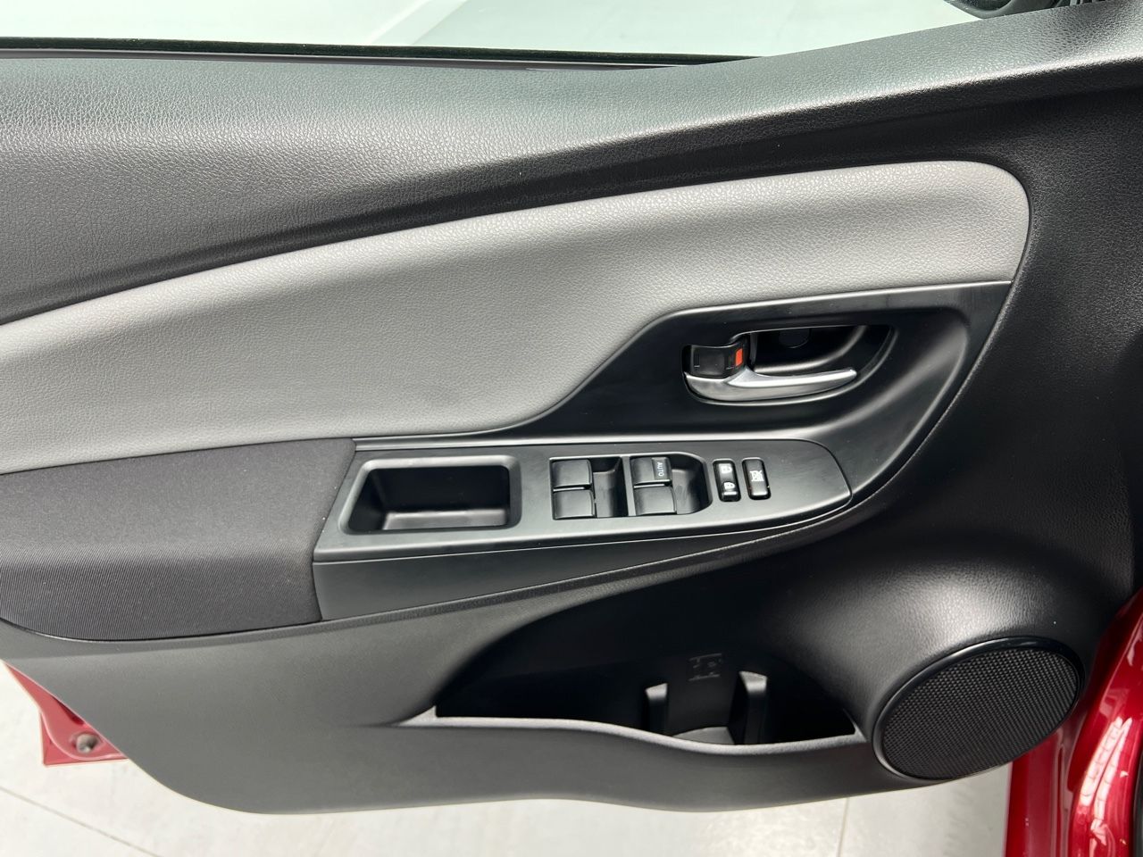 Toyota Yaris 1.5 VVT-I HYBRID FEEL AUTO 100CV 5P - foto 21