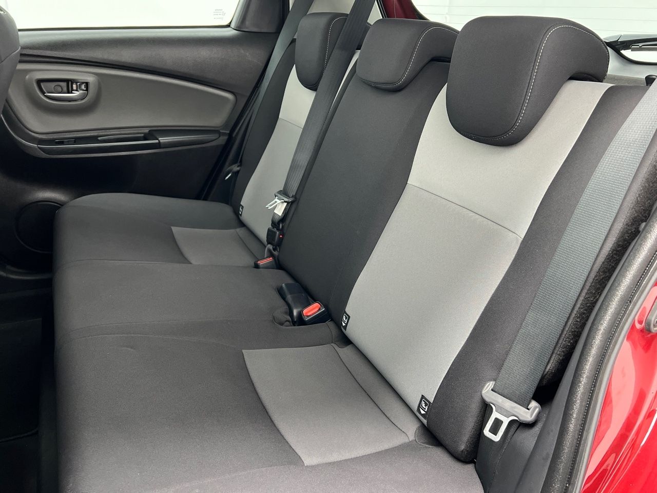 Toyota Yaris 1.5 VVT-I HYBRID FEEL AUTO 100CV 5P - foto 25