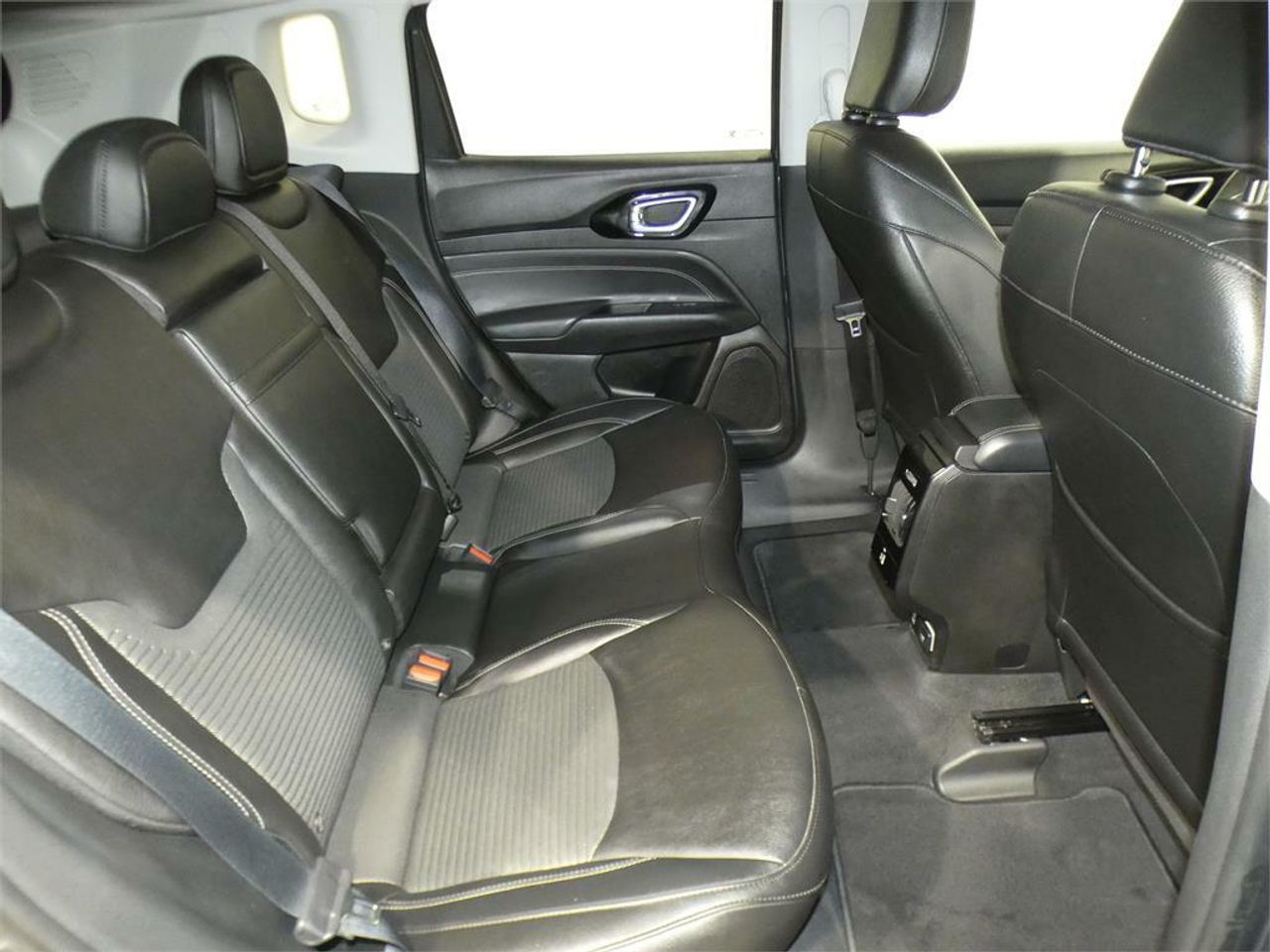 Jeep Compass 1.3 Gse T4 96kW (130CV) Limited MT FWD - foto 22