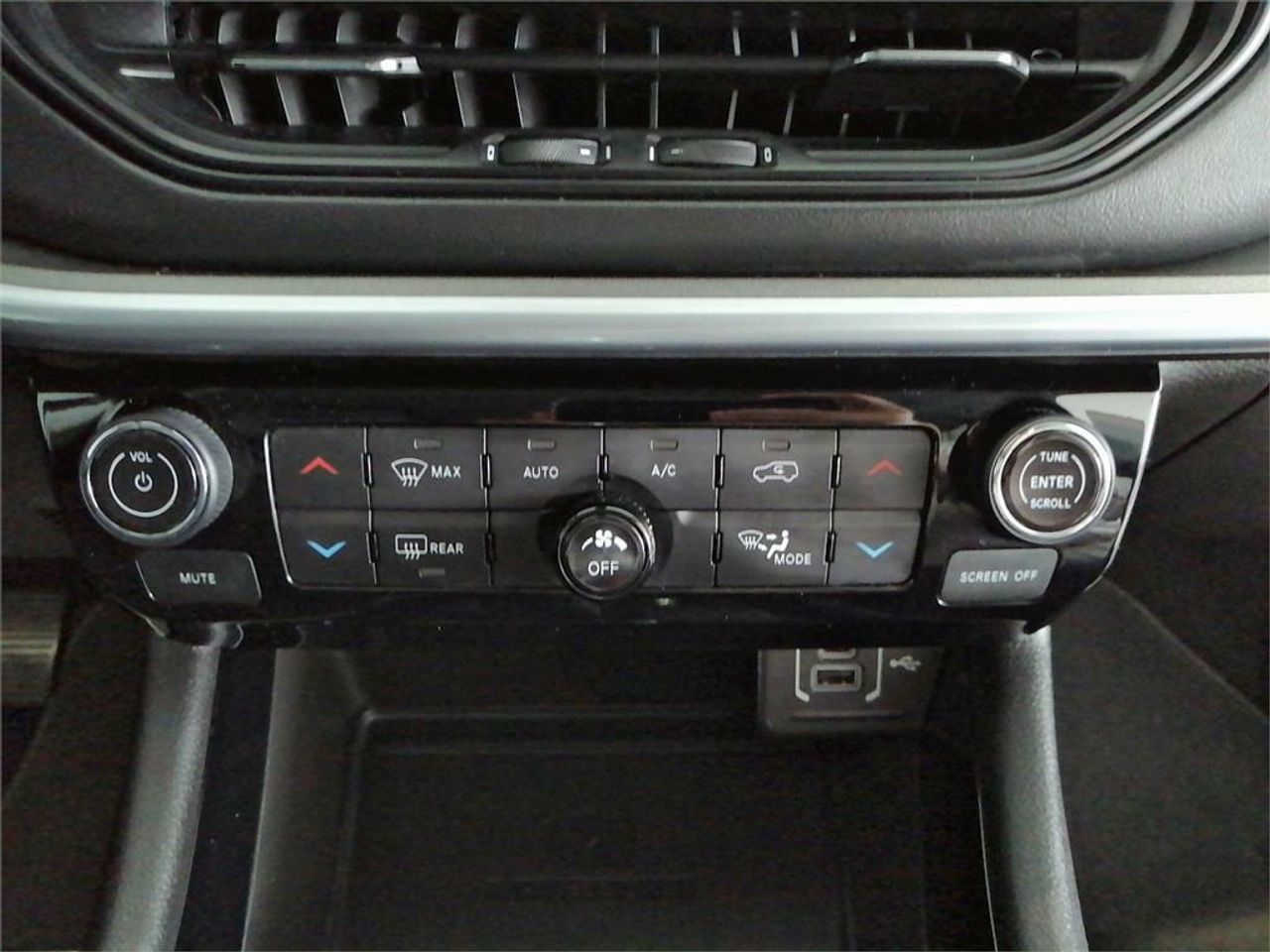 Jeep Compass 1.6 Mjet 96kW (130CV) Limited FWD - foto 14