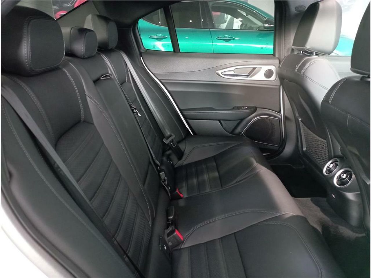 Alfa Romeo Giulia 2.2 Diesel 154kW (210CV) Veloce Q4 - foto 6