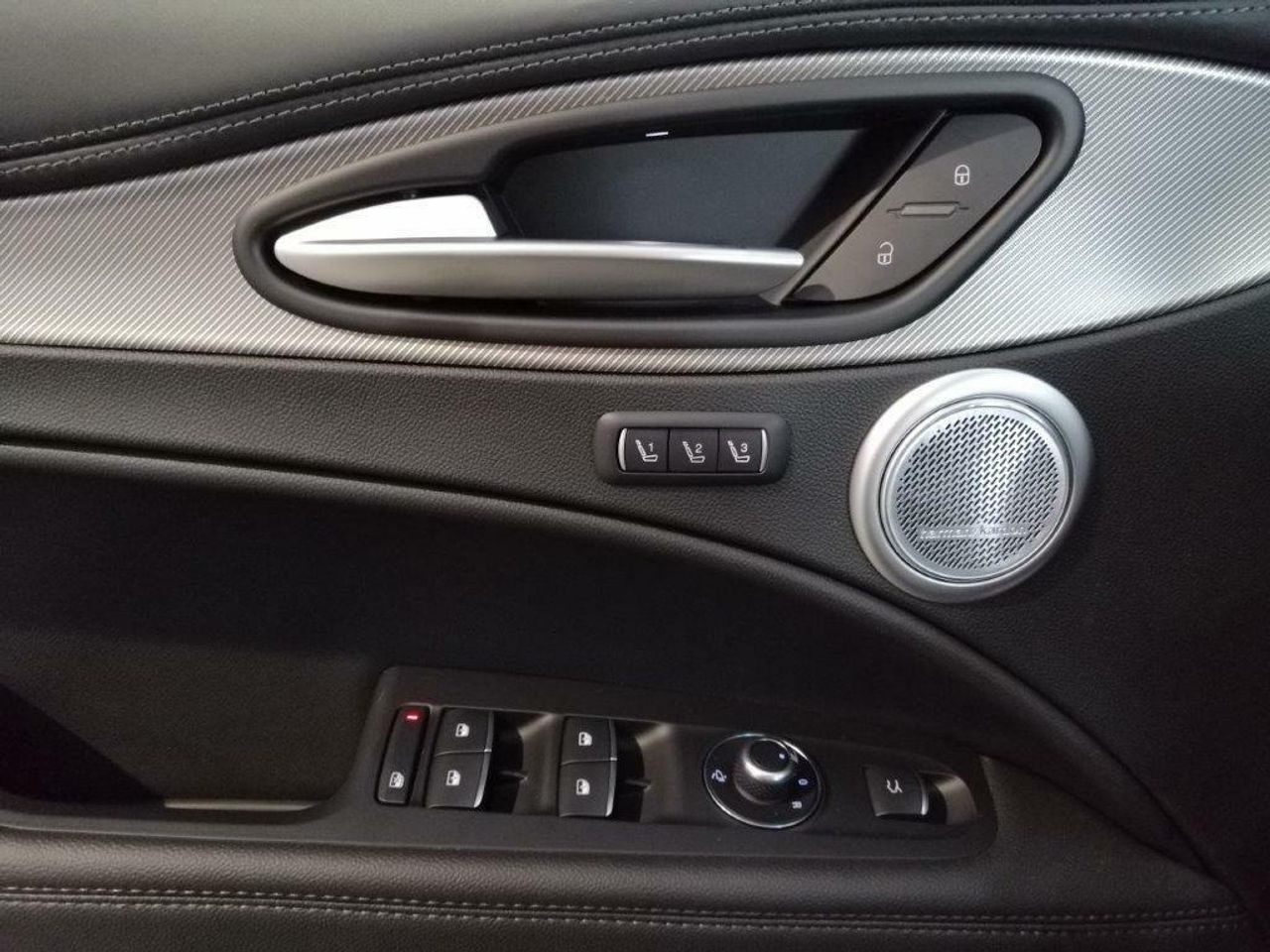 Alfa Romeo Stelvio 2.2 Diésel 154kW (210CV) Veloce Q4 - foto 32