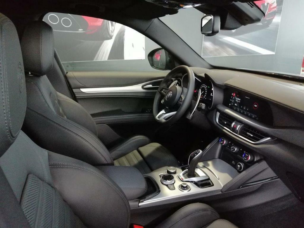 Alfa Romeo Stelvio 2.2 Diésel 154kW (210CV) Veloce Q4 - foto 6