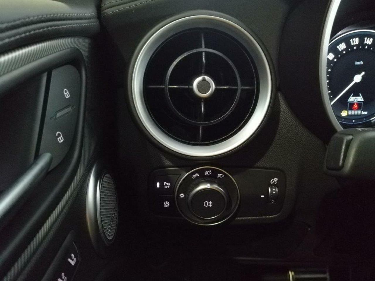 Alfa Romeo Stelvio 2.2 Diésel 154kW (210CV) Veloce Q4 - foto 31