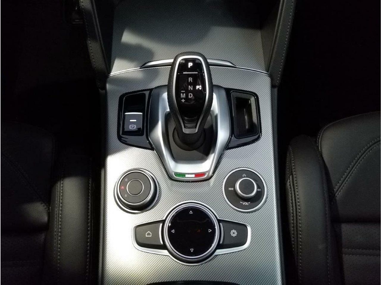 Alfa Romeo Stelvio 2.2 Diésel 154kW (210CV) Veloce Q4 - foto 19