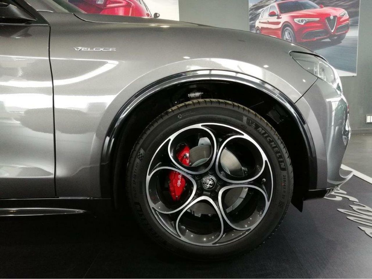 Alfa Romeo Stelvio 2.2 Diésel 154kW (210CV) Veloce Q4 - foto 12