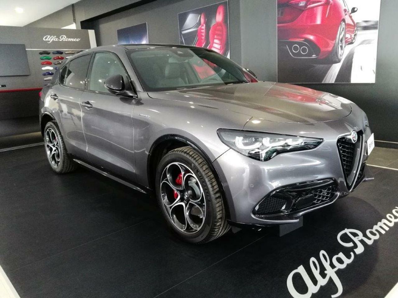 alfa romeo stelvio 2023 / foto grande (2)
