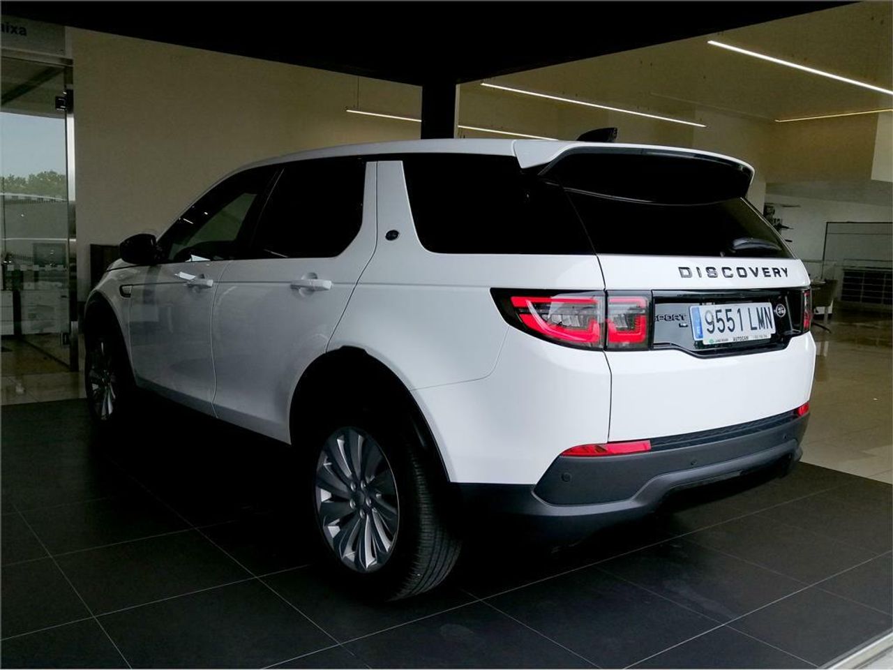 Land-Rover Discovery Sport 2.0D I4-L.Flw 150 PS AWD MHEV Aut - foto 8