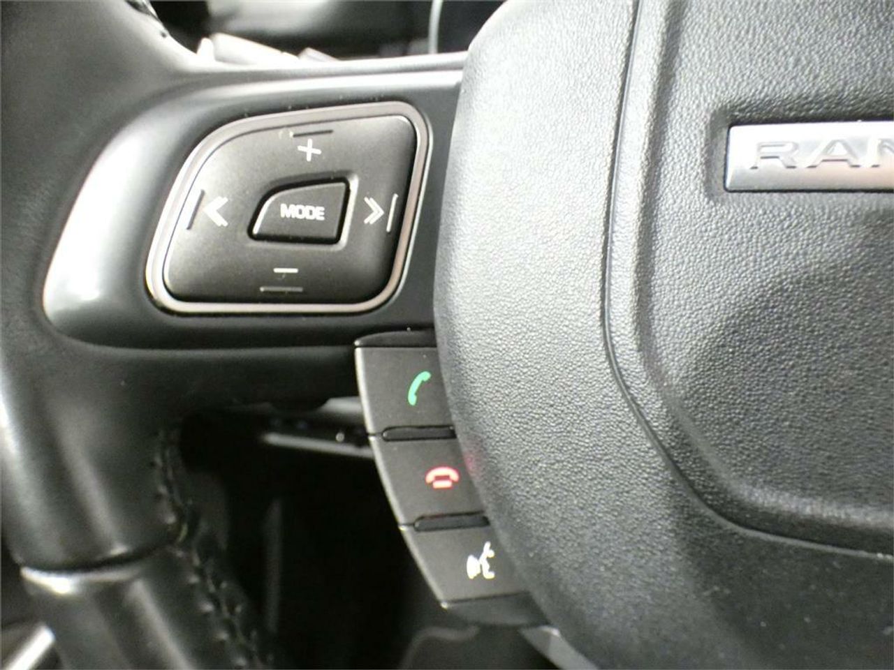 Land-Rover Range Rover Evoque 2.0L TD4 110kW 110kW 4x4 SE Au - foto 15