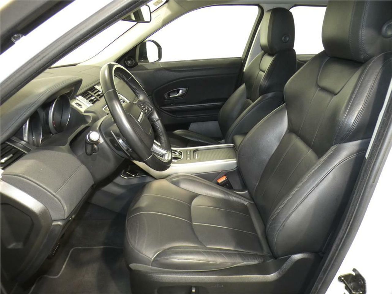 Land-Rover Range Rover Evoque 2.0L TD4 110kW 110kW 4x4 SE Au - foto 11