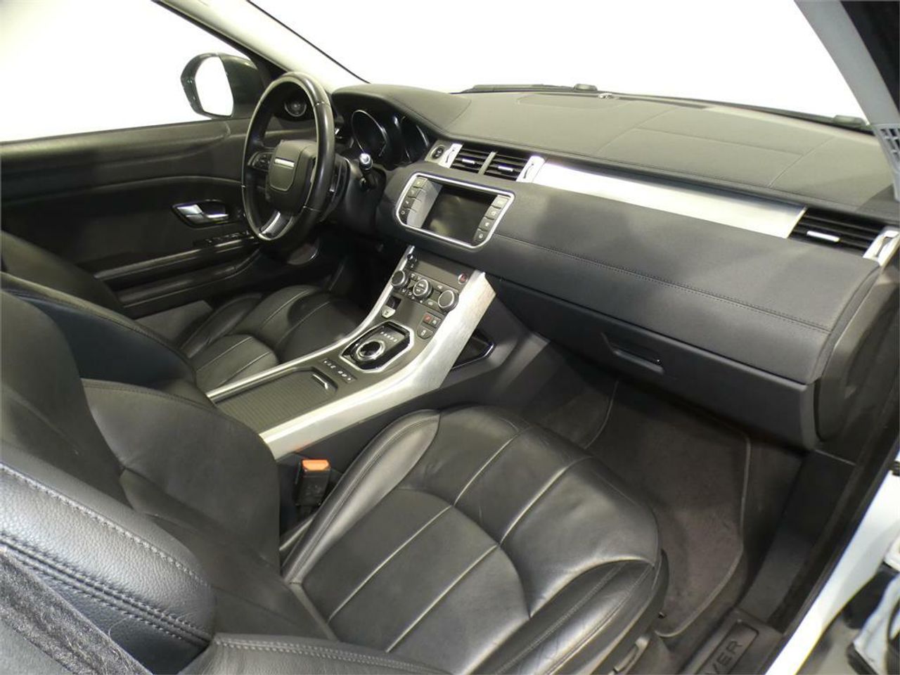 Land-Rover Range Rover Evoque 2.0L TD4 110kW 110kW 4x4 SE Au - foto 22