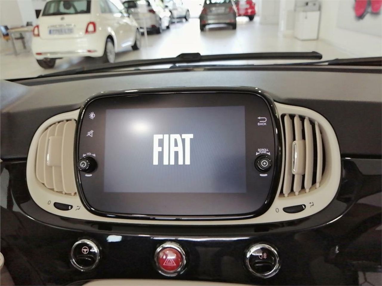 Fiat 500 Dolcevita 1.0 Hybrid 51KW (70 CV) - foto 14