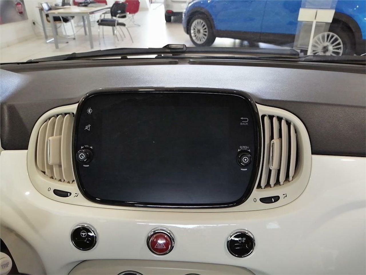 Fiat 500 Dolcevita 1.0 Hybrid 51KW (70 CV) - foto 13