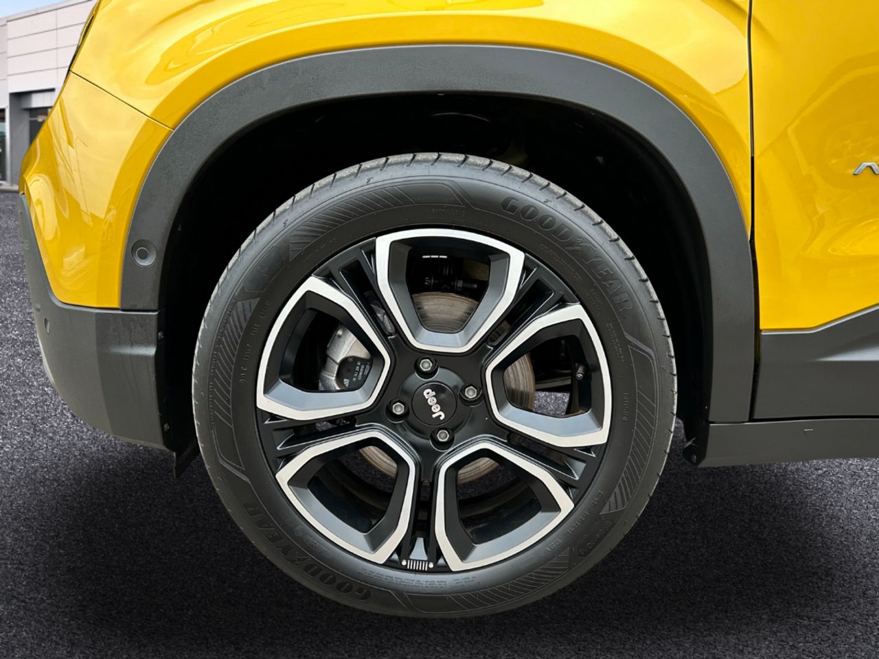 Jeep Avenger BEV 115kW (156CV) Summit - foto 11