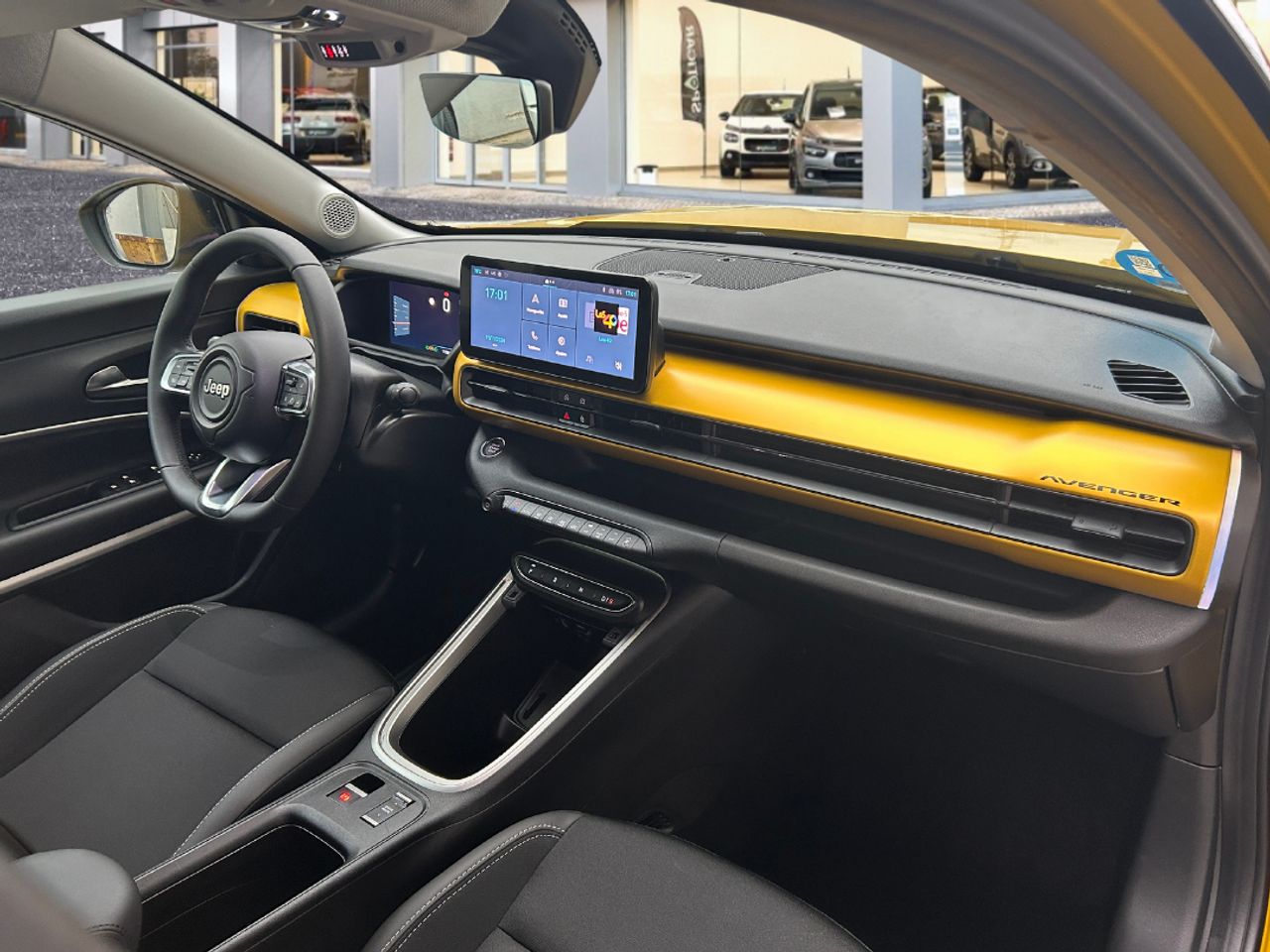 Jeep Avenger BEV 115kW (156CV) Summit - foto 13