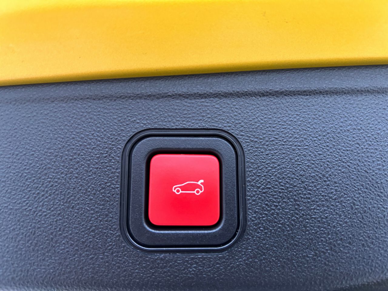 Jeep Avenger BEV 115kW (156CV) Summit - foto 47