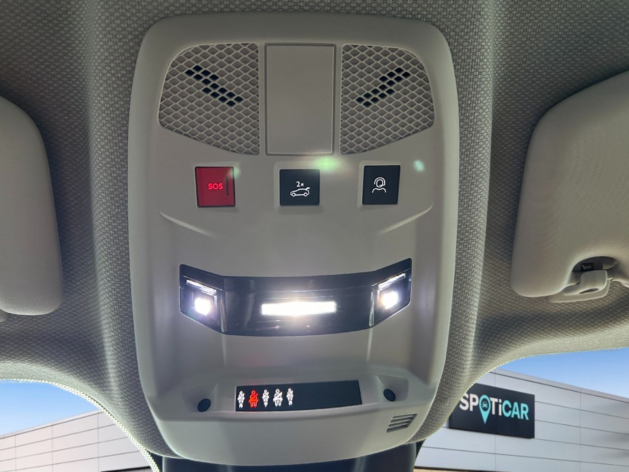 Jeep Avenger BEV 115kW (156CV) Summit - foto 33