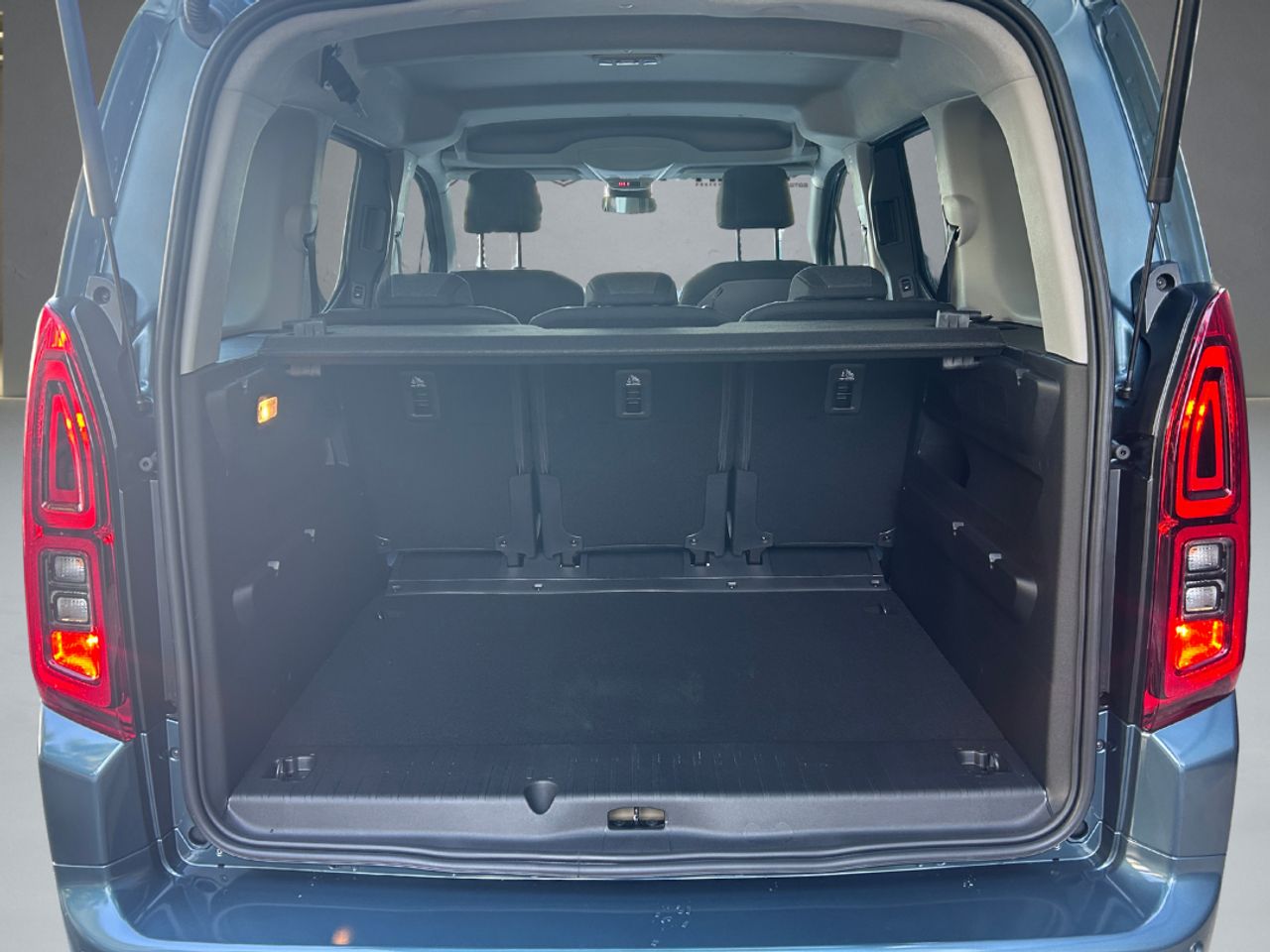 Opel Combo Cargo 100 Cv 1.5 Td S/S MT6 €6.4 - - foto 6